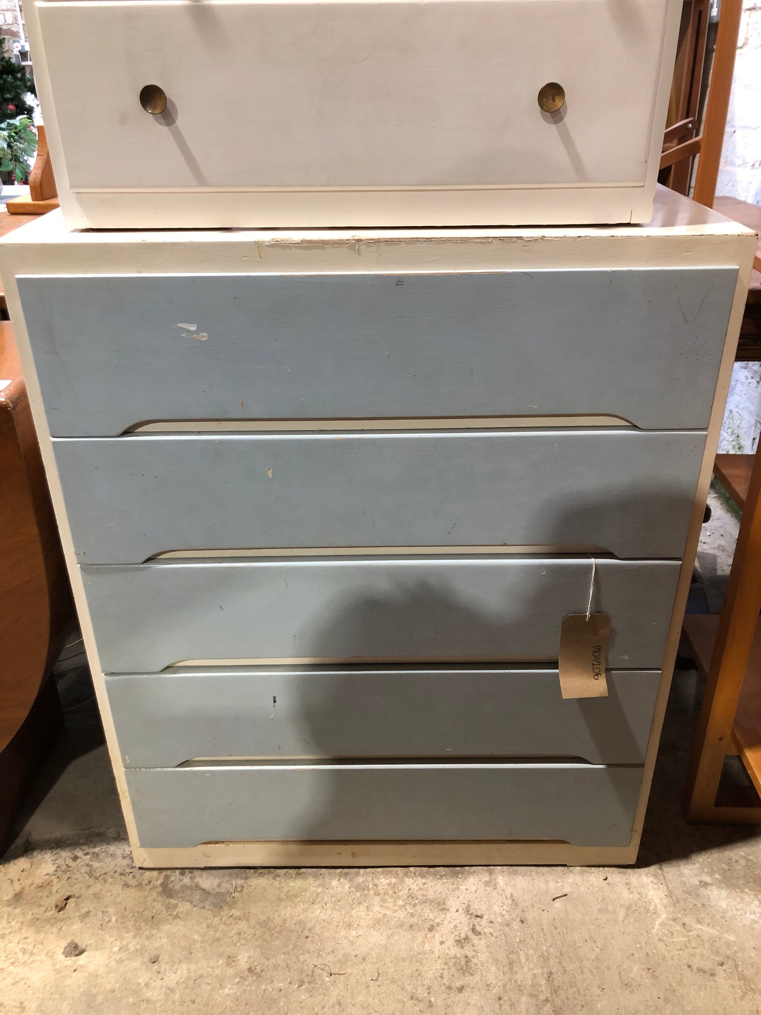 White & Blue Chest of 5 Drawers