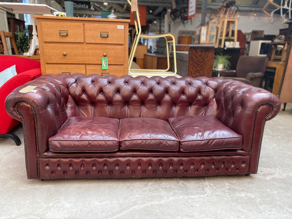 GHC - Chesterfield Style Oxblood Leather Sofa