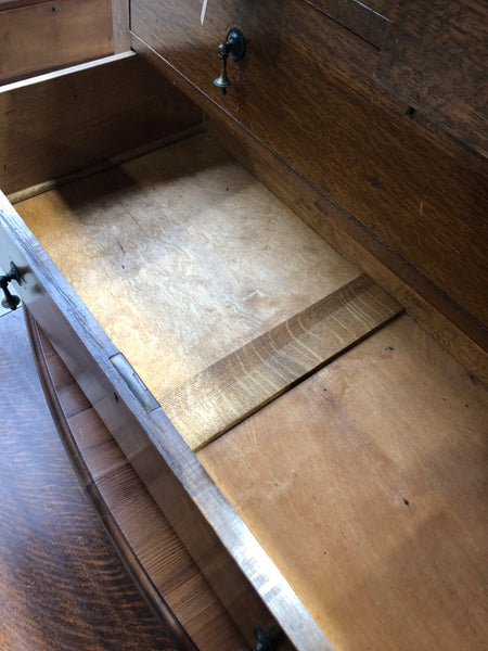 Vintage Oak Chest of Drawers