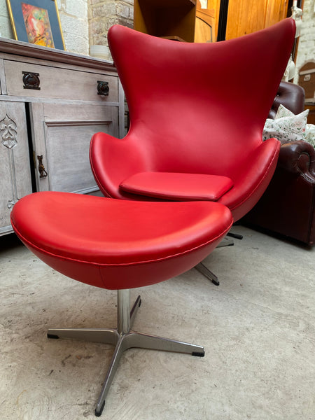 Arne Jacobsen Style Egg Chair And Footstool