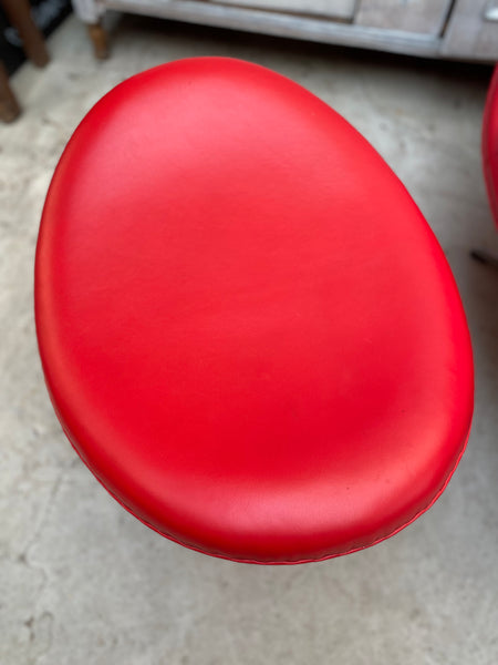 Arne Jacobsen Style Egg Chair And Footstool