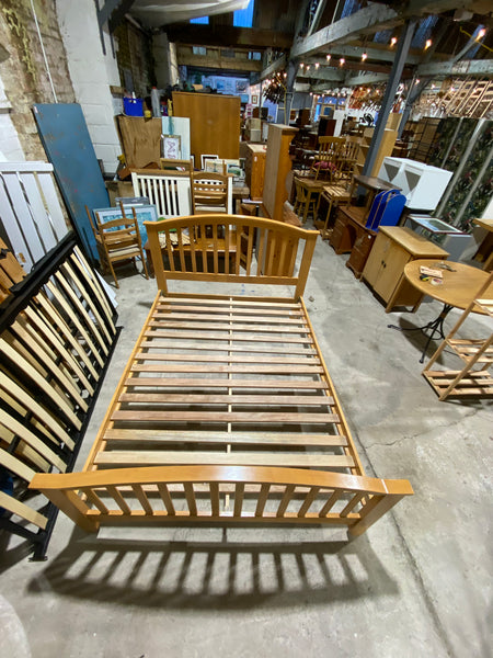 King Size Bed - REF
