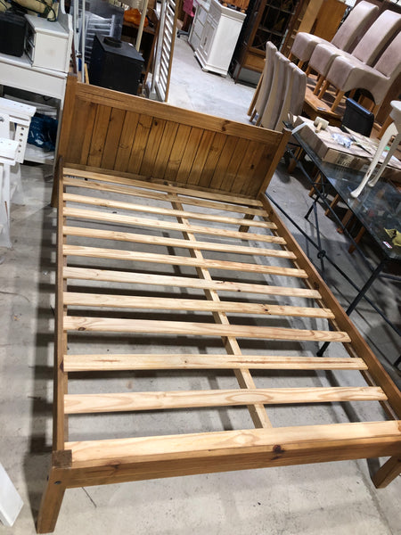 Pine double bed frame - REF