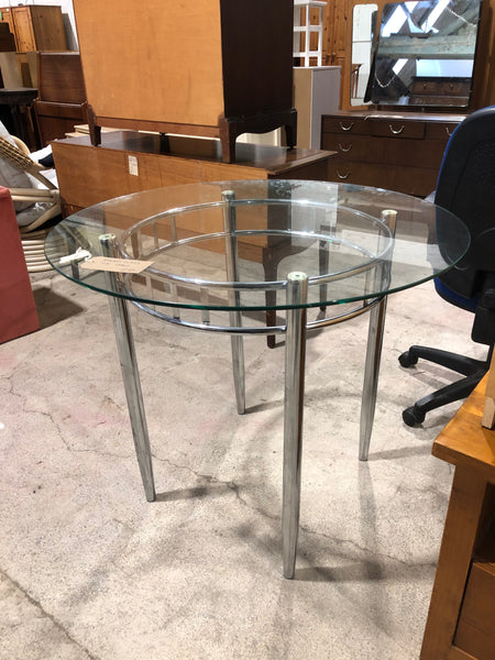 Glass round table