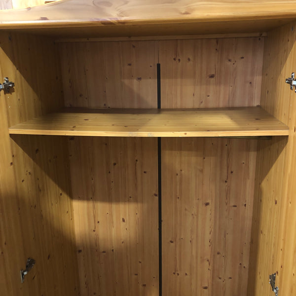Double Wardrobe - REF