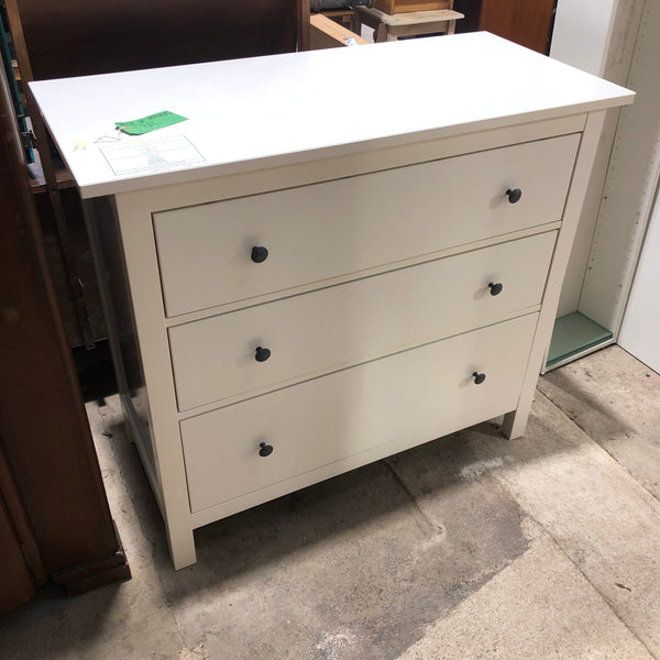 Chest of Drawers - REF