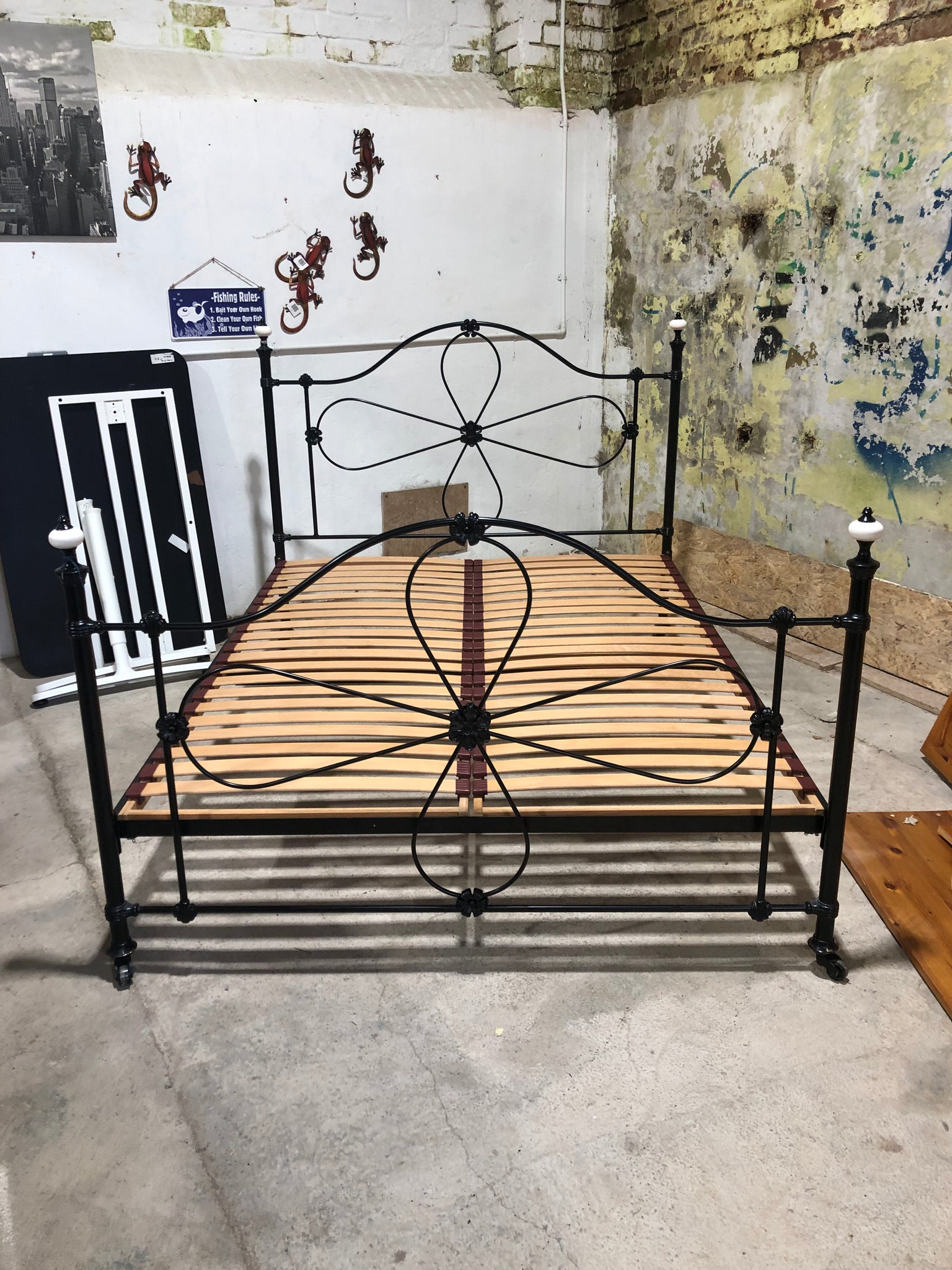 King Size Metal Bed