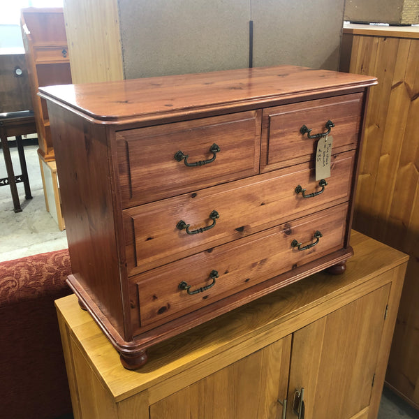 Pine Chest of Drawers