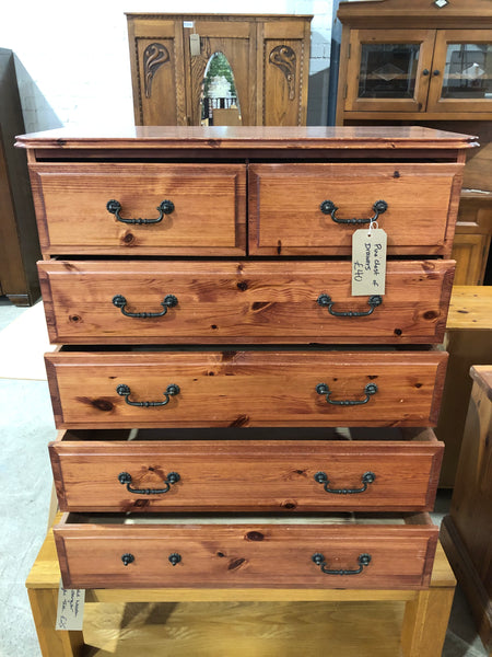 Pine Chest of Drawers