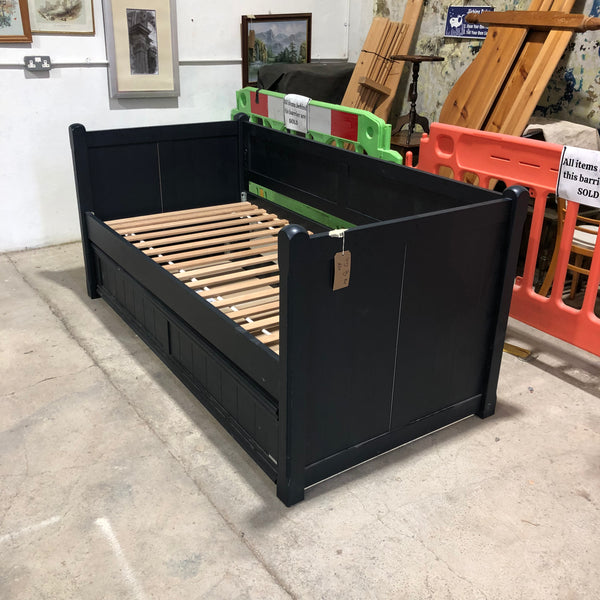 Navy Day Bed