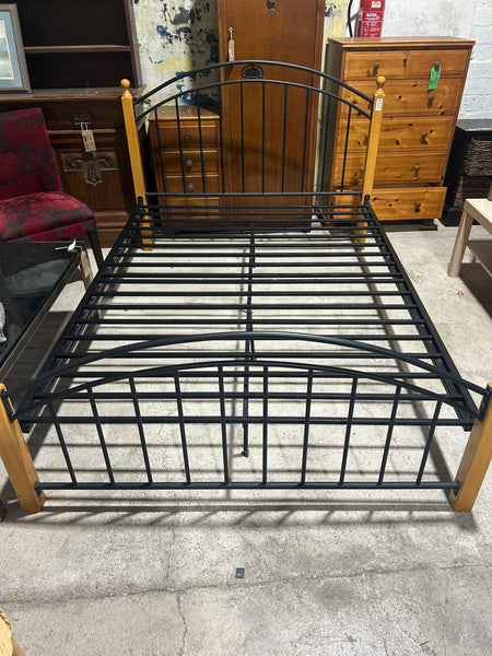 REF - Metal double bed frame