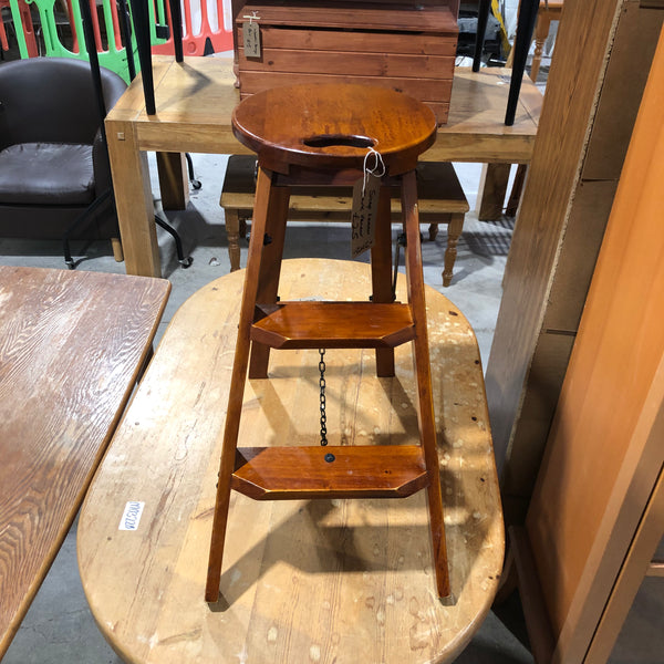 Wooden Stepladder - GHC