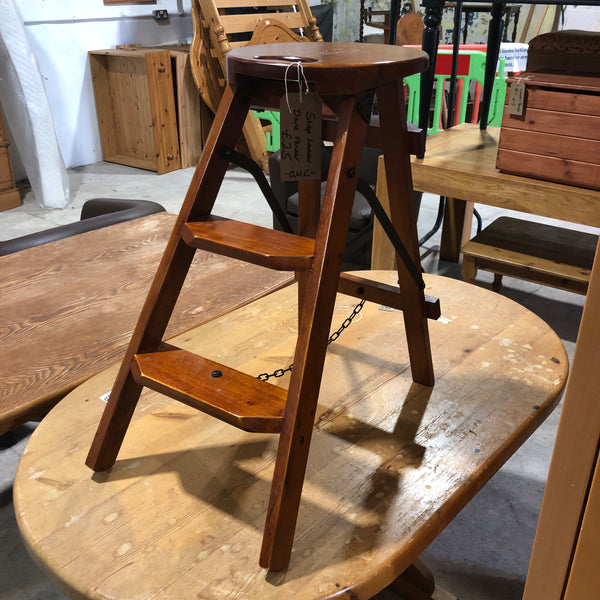 Wooden Stepladder - GHC