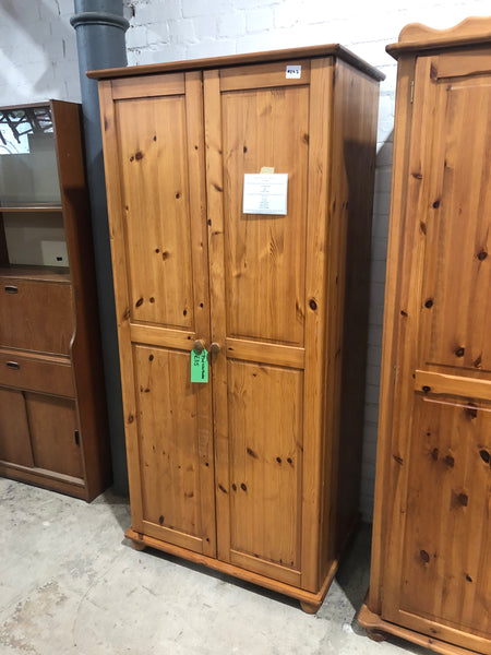 Pine Wardrobe - Ref