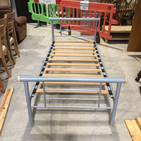 REF - Metal Single Bed
