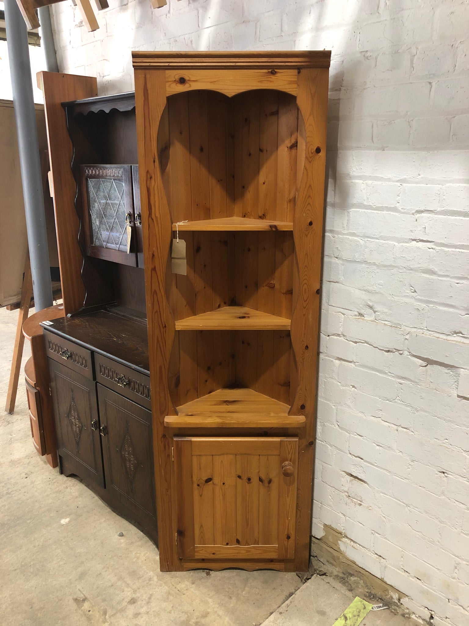 Pine Corner Unit