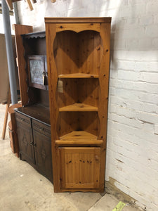 Pine Corner Unit