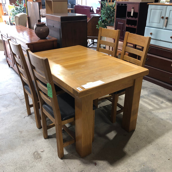 Extending Solid Oak Table & Six Chairs - REF