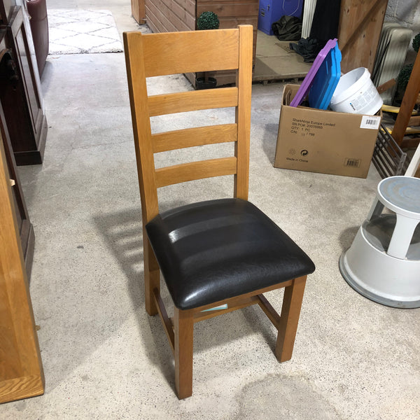 Extending Solid Oak Table & Six Chairs - REF