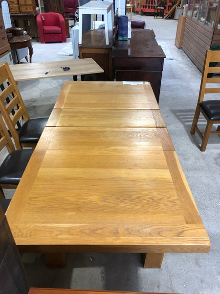 Extending Solid Oak Table & Six Chairs - REF