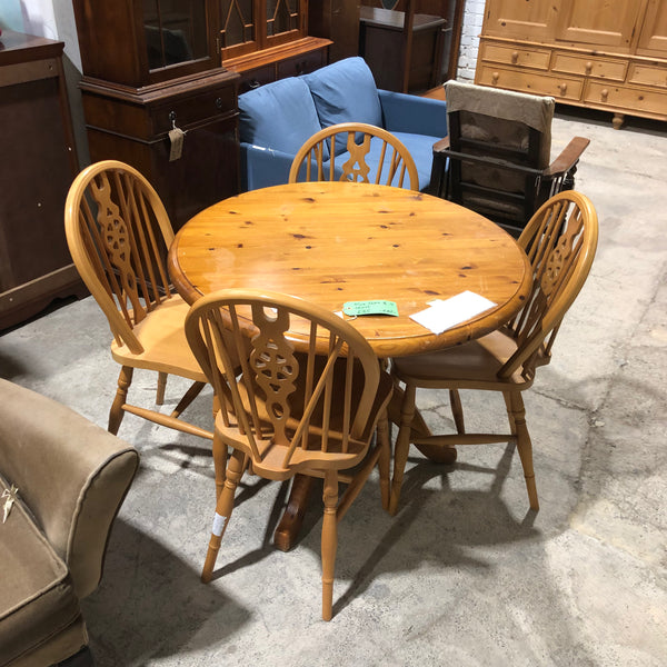 Pine Dining Table & Four Chairs - REF
