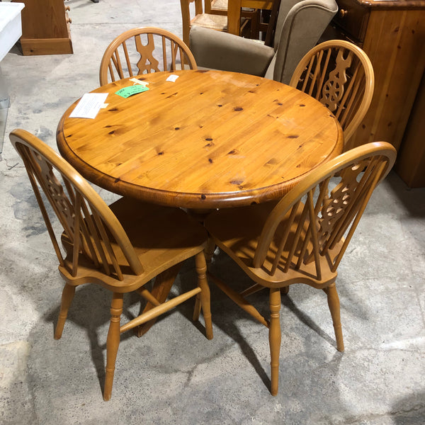 Pine Dining Table & Four Chairs - REF