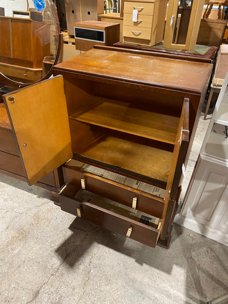 Art Deco Linen Cupboard
