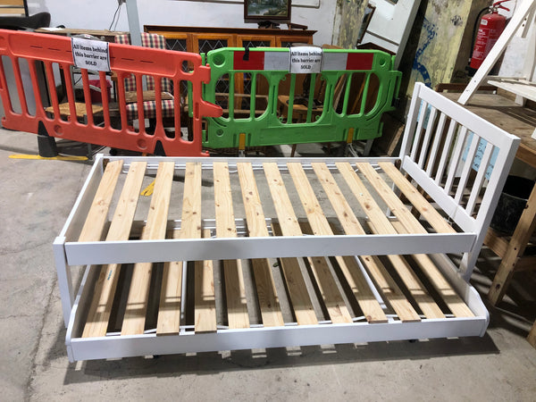 White Trundle Bed - REF