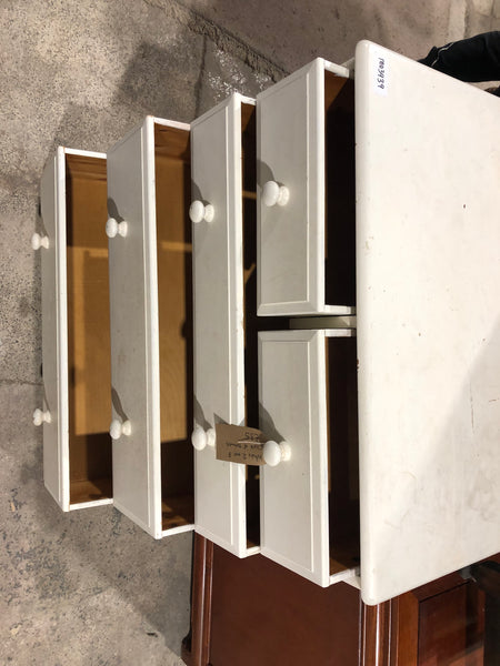 White 2 over 3 chest of drawers