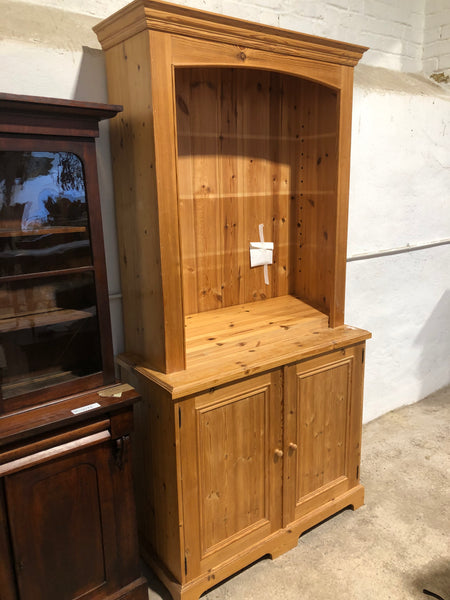 Solid pine dresser