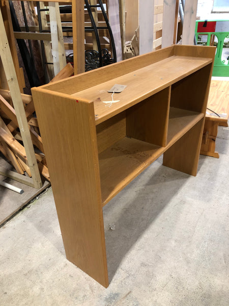 Shelving unit