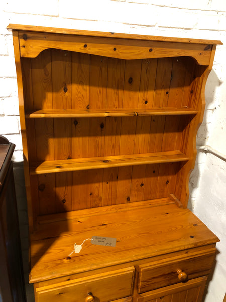 Small pine dresser