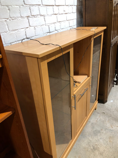 Veneer display cabinet