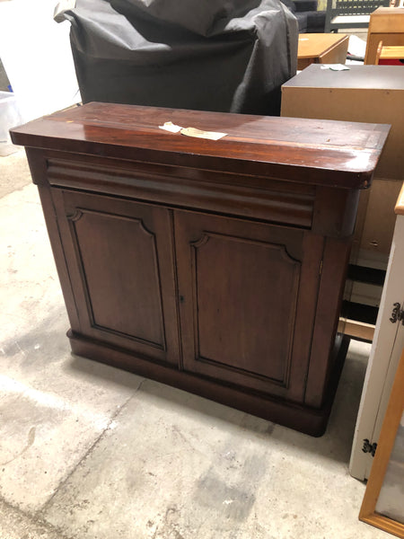 Compact Oak Sidebaord