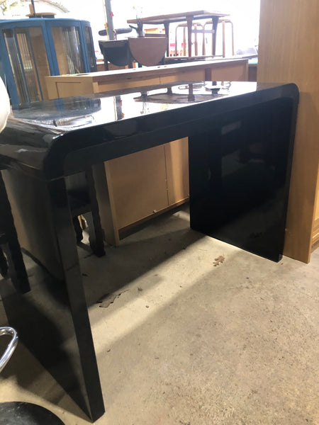 Black Glossy Desk