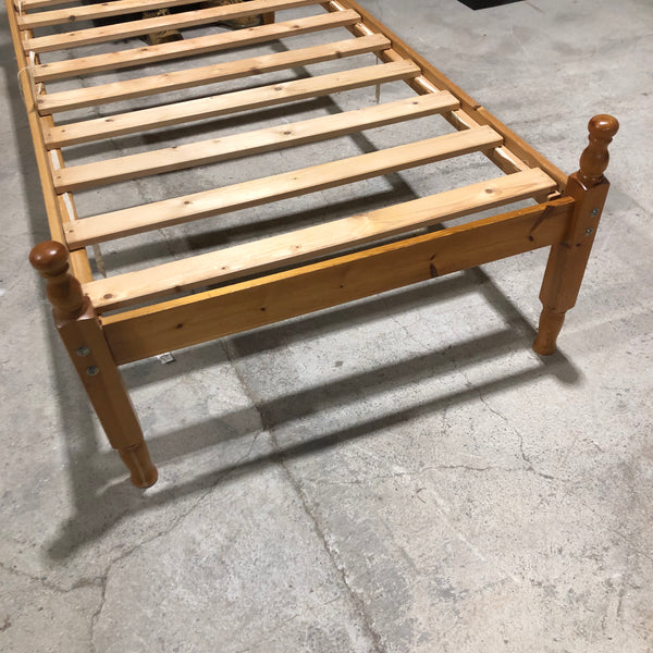 REF - Single Bed