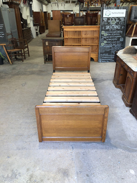 Wooden single bedframe