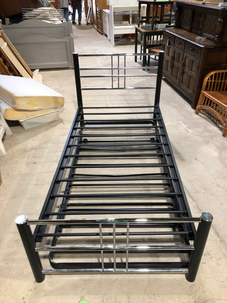 Metal Trundle Single Bed - Ref