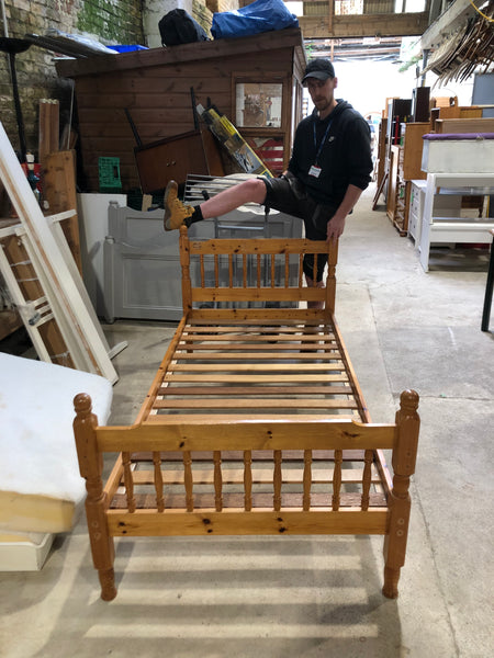 Single Wooden Bed - Ref