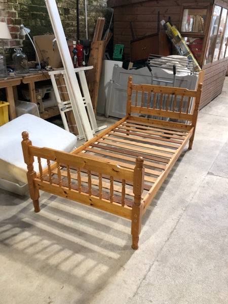 Single Wooden Bed - Ref