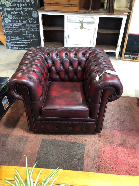Classic Chesterfield Leather Armchair In Oxblood Red
